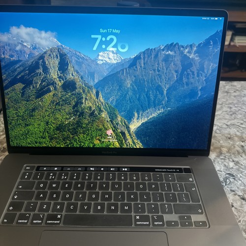 Apple macbook pro 2019 - 16", |