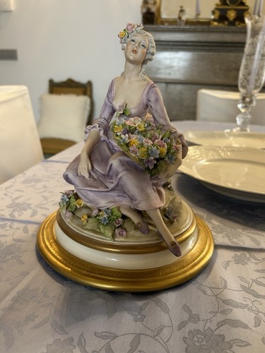 Porcellana capodimonte dama - capodimonte,