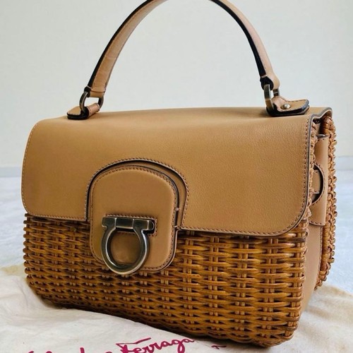 Salvatore ferragamo gancini - ferragamo,