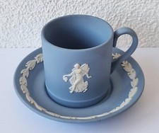 Bellissima moka e piattino