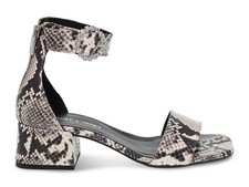 Sandalo basso Janet And Janet