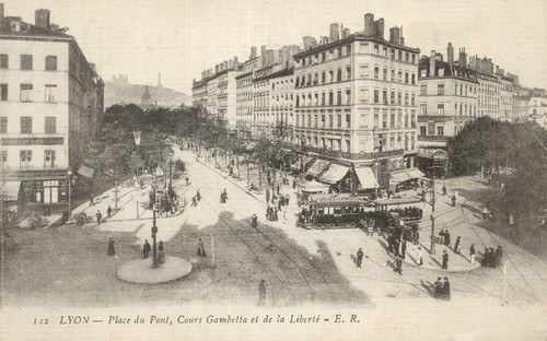 Lyon place pont corso - -,