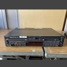 TASCAM MD-CD1 Lettore CD