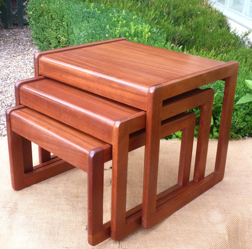 Mid century nido tavoli in - mid,