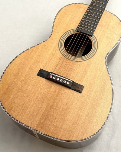 Martin modern deluxe - 00-12-28,