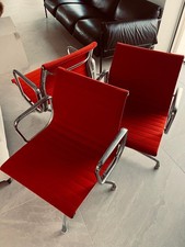 SEDIA CHARLES EAMES EA108