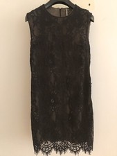 Abito in pizzo nero di Liviana Conti