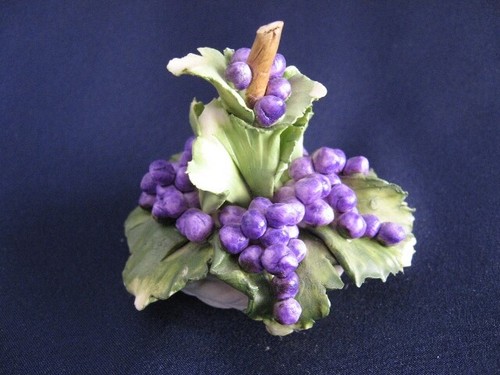 Cestino con uva foglie - cestino,