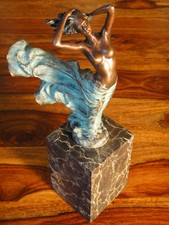 Statua bronzo vergine marmo scultura erotica donna nuda Venere dea figura lusso