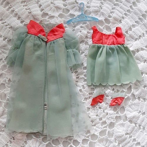 Barbie outfit mattel japan - mattel,