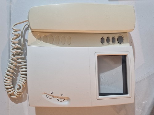 Cornetta con monitor - con,