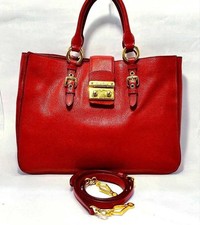 borsa a mano miu miu tracolla