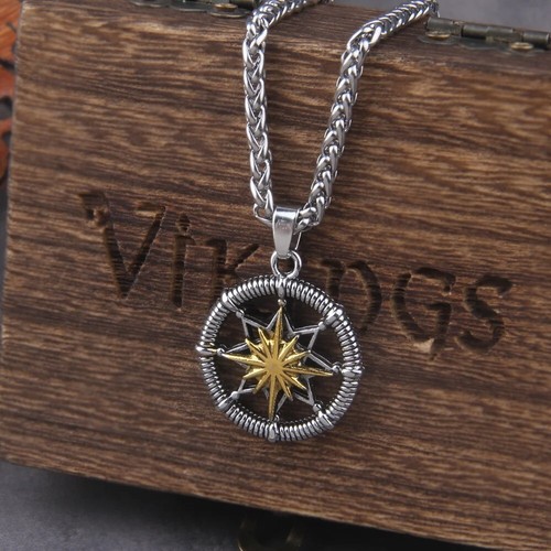 Collana con ciondolo bussola