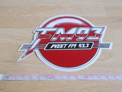 Autocollant radio west - west, 93.3