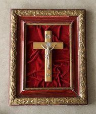 Crocifisso in stile antico