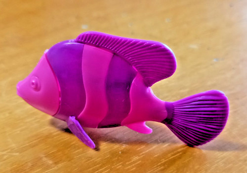 Pesce kinder sorpresa viola - pesce,