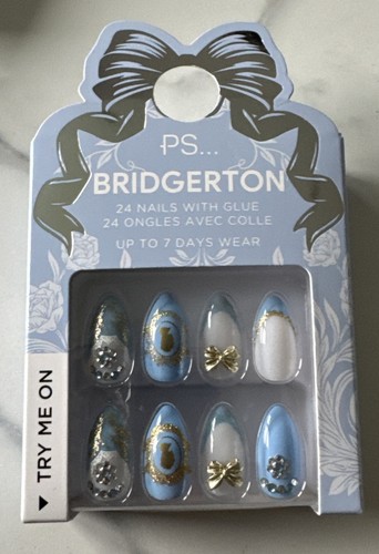 Bridgerton unghie finte con - finte,