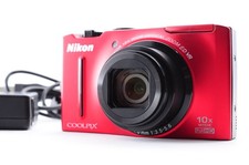 Nikon Coolpix S8000 rosso