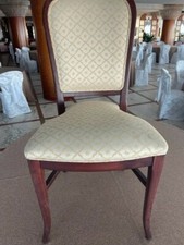 Poltrona in legno con tessuto ignifugo per ristoranti e banchetti