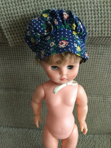 Cappello cofano bambola - , fatto