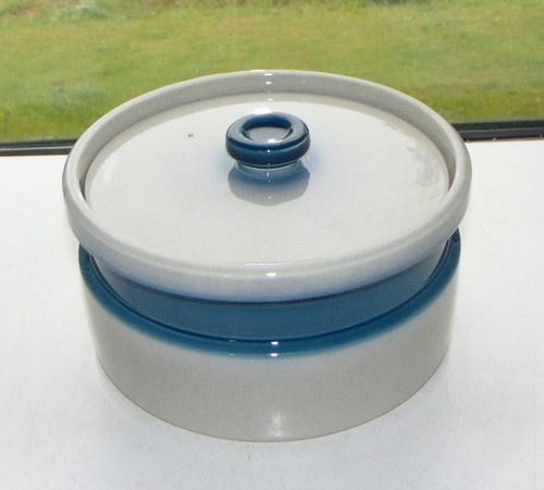 Casseruola con coperchio