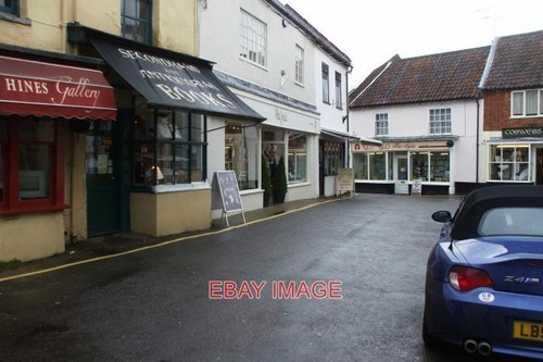 Photo fish hill holt some - holt,