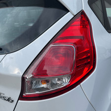 1877010 Fanale post. DX FORD FIESTA VAN (CCN) 1.0 EcoBoost (59Kw) Ber 3p/b/998cc