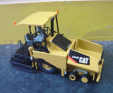 Norscot 1:50 Caterpillar
