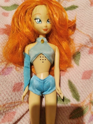 Bambola winx bloom parlante - bambola,