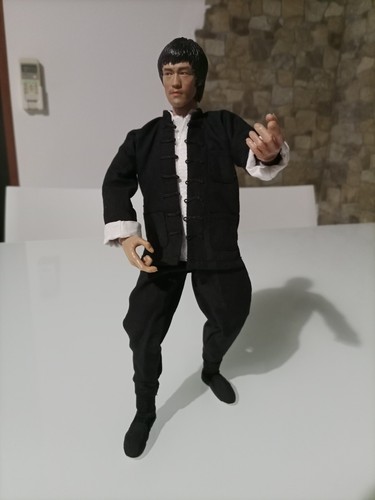 Bruce lee action figure - figure,