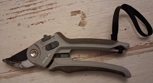 Gardenline pruning shears - gardenline,