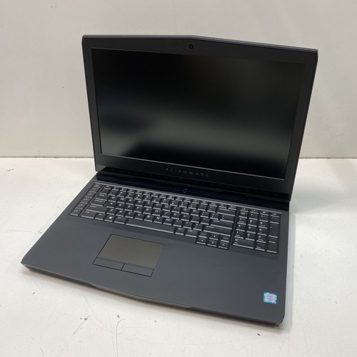 Alienware 6 - r4, 17,6"