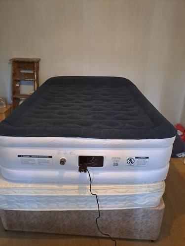 Letto gonfiabile matrimoniale