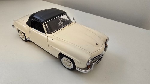 Autoart mercedes benz 190 - 1/18,