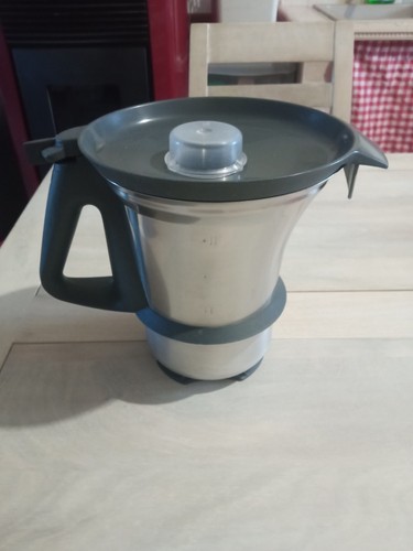 Boccale con coperchio - , e