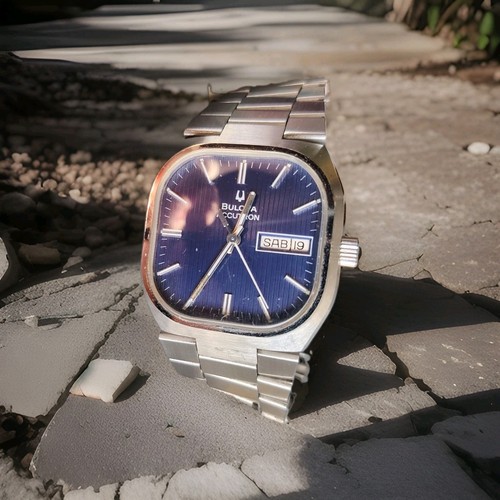 Bulova accutron vintage - bulova,
