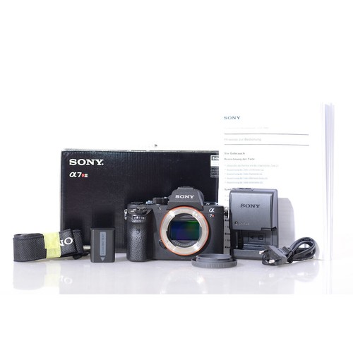 Fotocamera digitale mirrorless