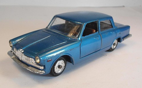 Mebetoys 4 alfa romeo - 1/43,