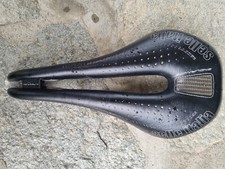 SELLA SELLE ITALIA NOVUS SUPERFLOW ENDURANCE TM S3 NERO