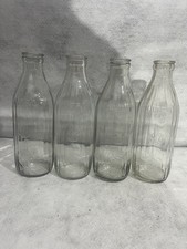 Bottiglie di latte d'epoca