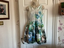 Abito corto pattinatore Zara