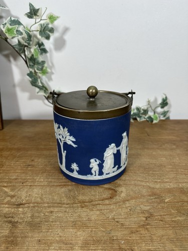 Vintage wedgwood jasperware - wedgwood,