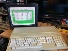 Atari 520ST (sembra un 1040).