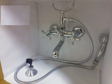 Rubinetteria tre fori vasca