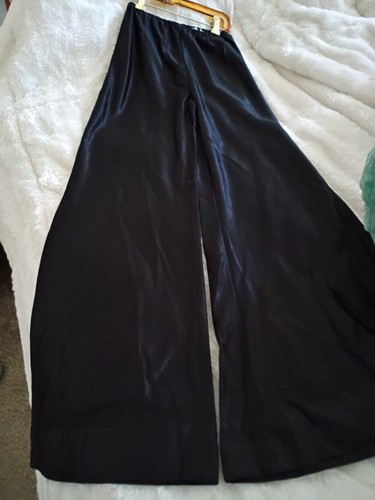 Pantalone gamba larga