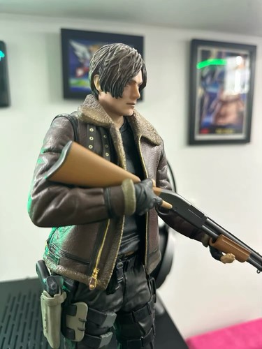Leon personaggio resident evil - personaggio,