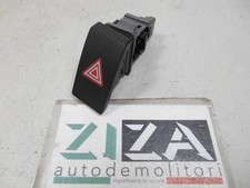 4 Pulsante freccia emergenza Toyota Verso 2015 15B060