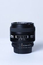 Nikon AF 85mm f/1.8 D