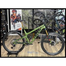 Pivot Cycles Switchblade 29