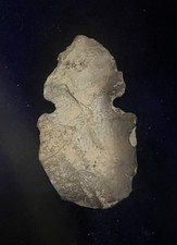 Artefatto pietra fatto a - pietra,